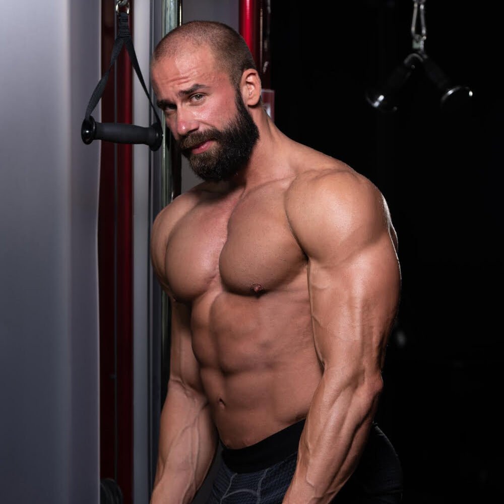10 Cable Delt Exercises For Sculpted Shoulders: A Complete Guide