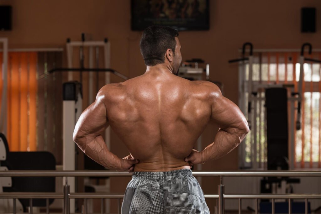 10 Exercises On Lat Pulldown Machine To Maximize Gains