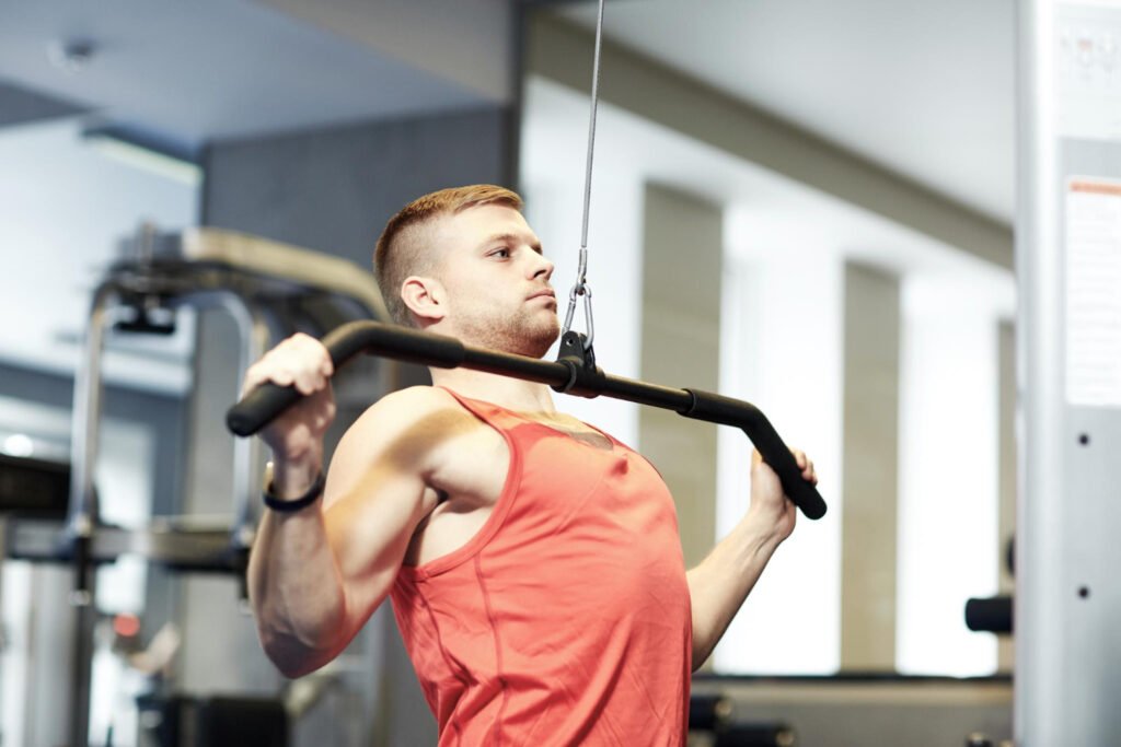 10 Exercises On Lat Pulldown Machine To Maximize Gains